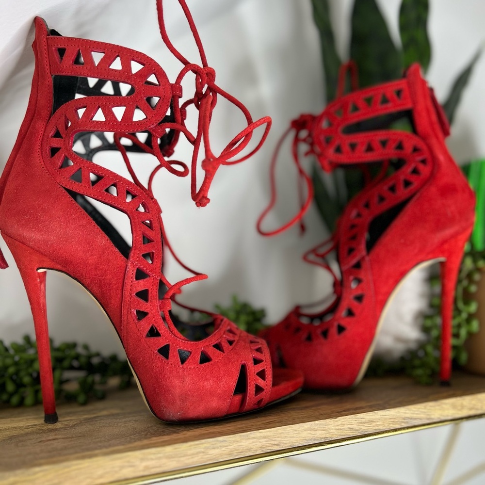 Worn twice•Good Condition•Size 36.5•Price Non negotiable ❤️